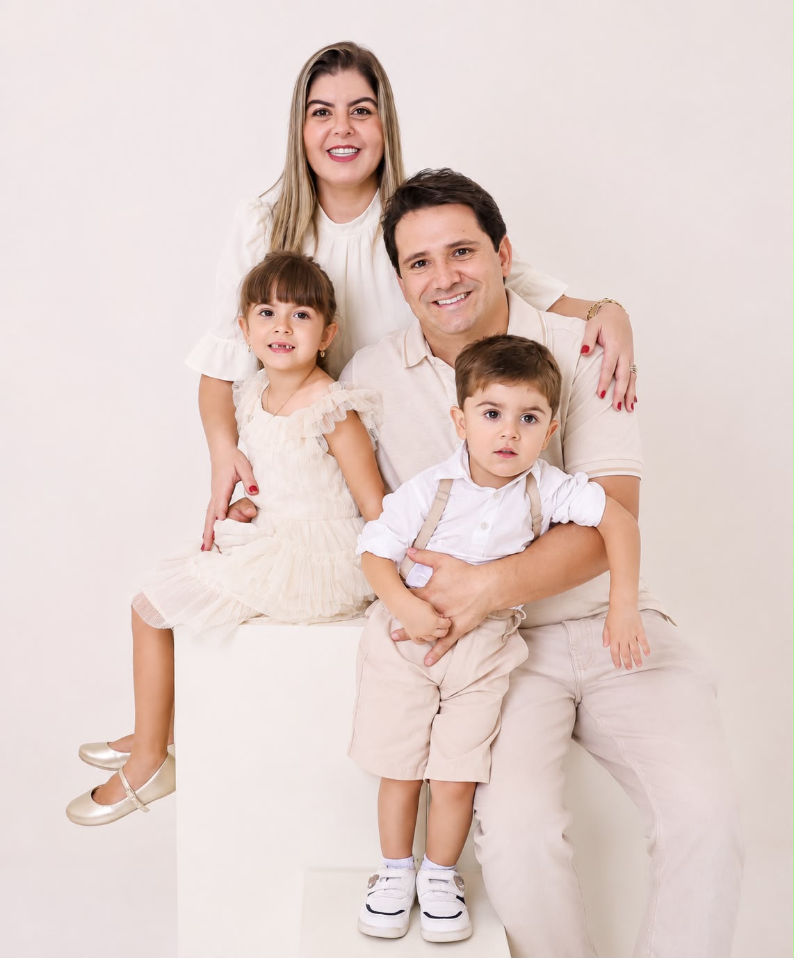 Dra. Viviane Pires com sua família